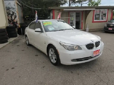 2010 BMW 5 Series 528i xDrive Image# 1