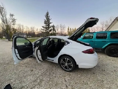 2019 BUICK REGAL SPORTBACK AWD Image# 1