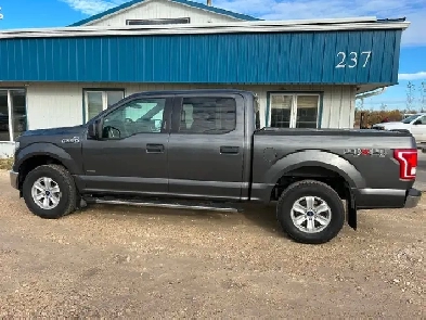 2016 FORD F150 XLT , SUPERCREW ,ONE OWNER Image# 1