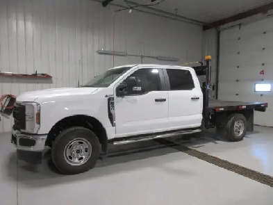 2025 F350 Crew Cab 4X4 Gas Deck Truck Image# 1