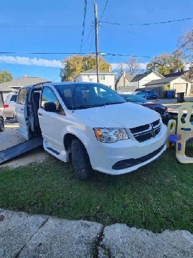 2019 Side Entry Wheelchair Accessible Van Image# 1