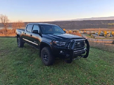 2023 Toyota Tacoma Image# 1