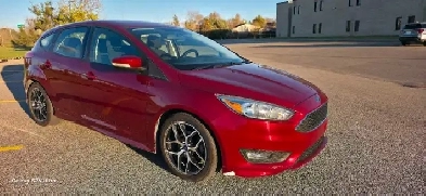 2015 ford focus hatchback sport se Image# 1