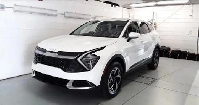 The 2024 Kia Sportage EX AWD ..     White..ON SALE! Image# 1