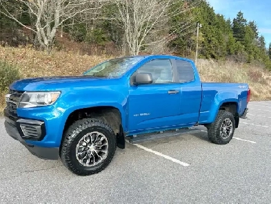 2021 Chevrolet Colorado 4x4 Ext Cab - MINT CONDITION! Image# 1