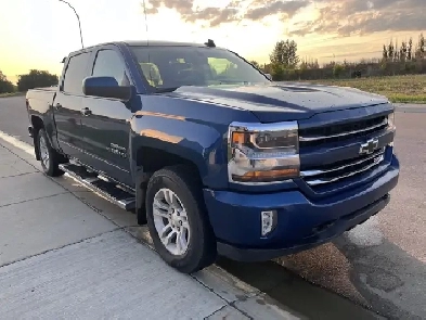 2017 Chevy Silverado LT Image# 1