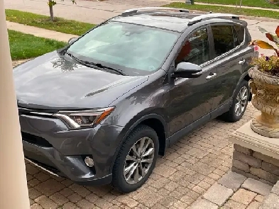 2016 Toyota RAV4 for sale by owner. Image# 1