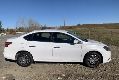 2018 Nissan Sentra, Automatic, Only 71,000 kms. Clean Carfax. Image# 1