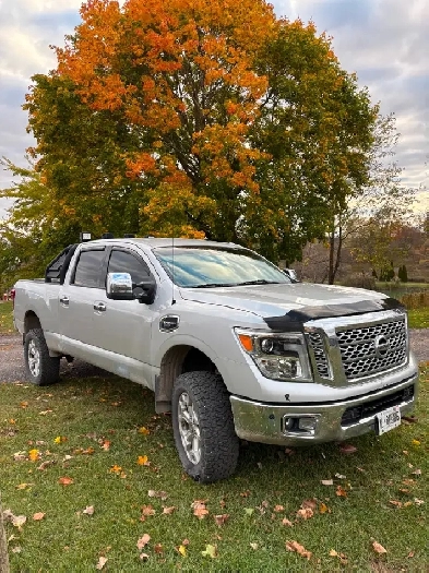 2016 Nissan Titan XD Image# 1