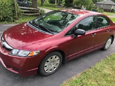 Honda Civic 2009 DX • Automatique • 145 000 km • Aucune rouille Image# 1