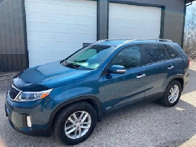2014 Kia Sorento LX V6GDI AWD - 123,000 kms.  No Accidents Image# 1