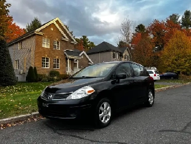 Nissan Versa 2009 Automatiquetrès propre Image# 1