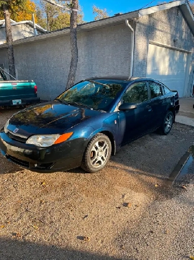 2007 Saturn ion 4dr coupe manual transmission Image# 1
