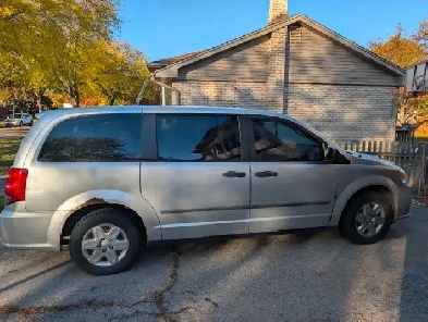 Dodge Caravan 2012 Image# 1