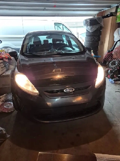 2013 Ford fiesta for sale Image# 1