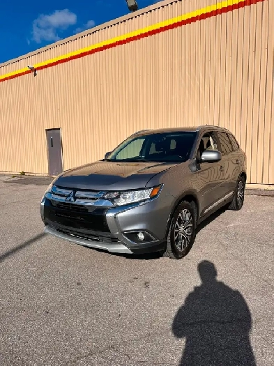 2016 Mitsubishi Outlander ES – Automatic – Backup Camera Image# 1