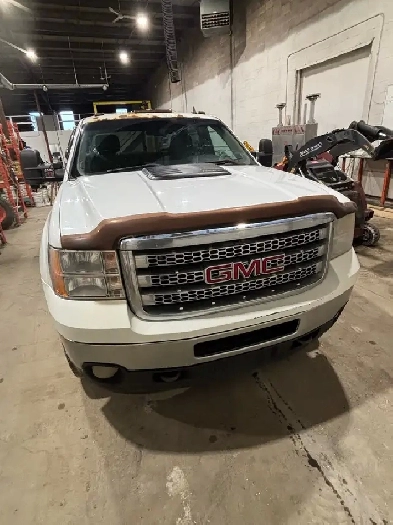 2013 Chevrolet Silverado 3500 Image# 1