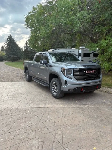 GMC 1500 AT4 Image# 1