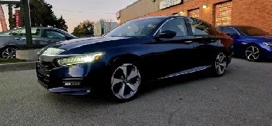 2018 Honda Accord Touring CVT | LEATHER | SUNROOF | NAVIGATION | Image# 1