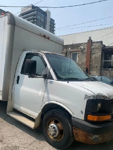 White Truck Image# 1