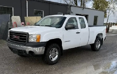 2008 GMC Sierra K1500 - WT Ext Cab Short Bed - ONLY 78000kms!! Image# 1