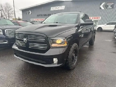 2013 RAM 1500 SPORT / ONE OWNER & NO ACCIDENTS / AMAZING SHAPE! Image# 1
