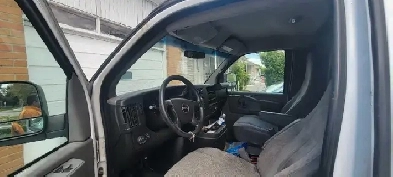 GMC Savana 3500 Cargo Image# 1