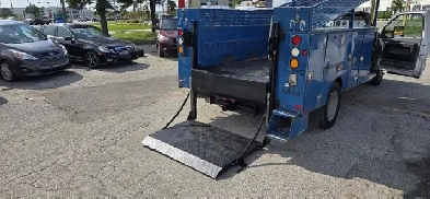 2013 Ford Super Duty F-450XL, diesel,6.7 liter,11 foot ,95000 km Image# 1