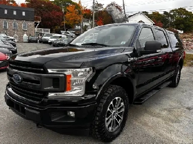 2018 Ford F-150 XLT Sport , 4x4, truck cap Image# 1