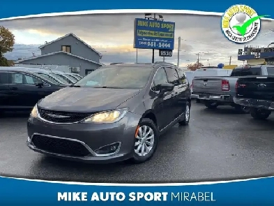Chrysler Pacifica Touring-L familiale 4 portes 2017 8 PLACES !! Image# 1