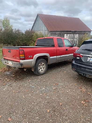 06 gmc sirriea z71 4x4 Image# 1