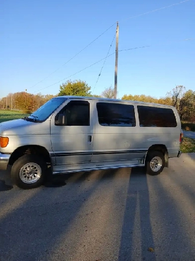 2005 Ford Econoline E350 Van