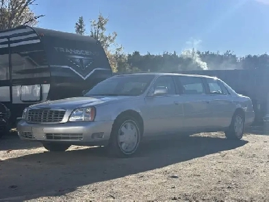 2004 Cadillac Deville Professional Limousine Image# 1