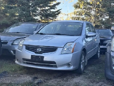 2010 Nissan Sentra 2.0 S Image# 1
