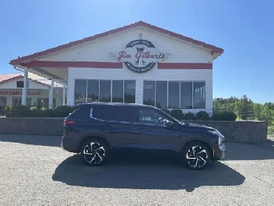 2022 Mitsubishi Outlander LE with 3RD ROW SEATING - AWD Image# 1