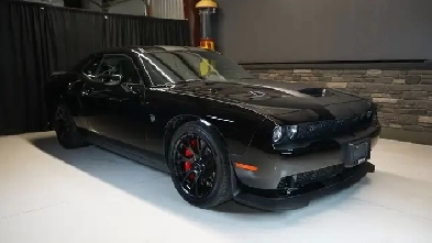2016 Dodge Challenger SRT Hellcat - One Owner! 14,000kms! Image# 1
