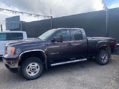 GMC Sierra 2500HD - Diesel 6.6L Image# 1