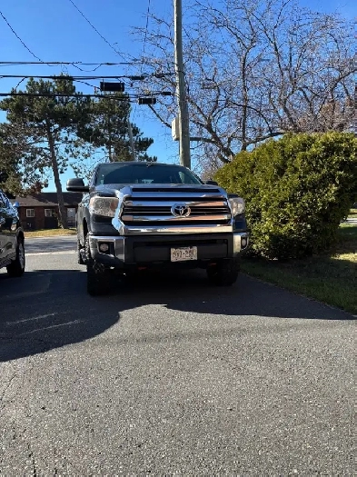 2016 Toyota Tundra Image# 1