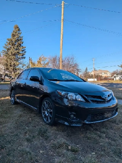 Mint condition 2012 Toyota Corolla XRS Image# 1