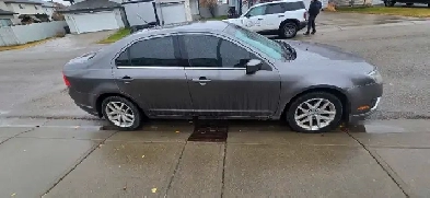 2010 Ford Fusion Image# 1