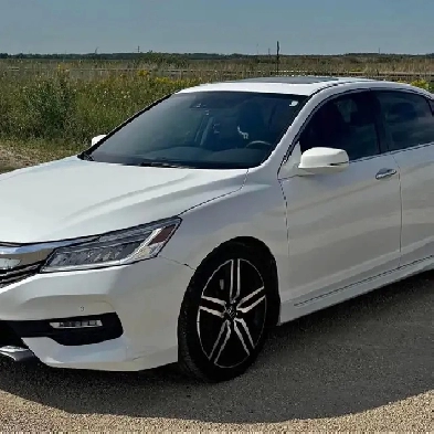 2016 Honda Accord EX Image# 1