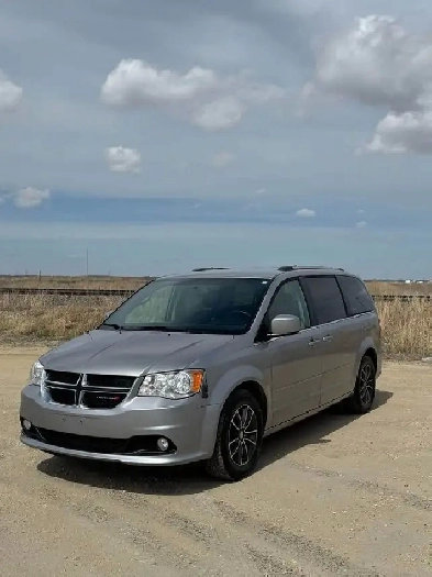 2016 Dodge Grand Caravan SXT Image# 1