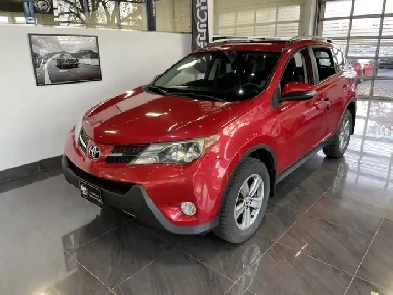 2015 Toyota RAV4 XLE Image# 1