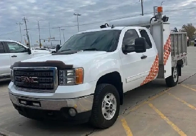 2013 GMC Sierra 2500HD SERVICE BODY, POWER TAILGATE Image# 1