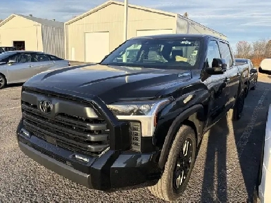 Toyota Tundra Hybride LIMITED NIGHTSHADE hybride CrewMax 4x4 202 Image# 1