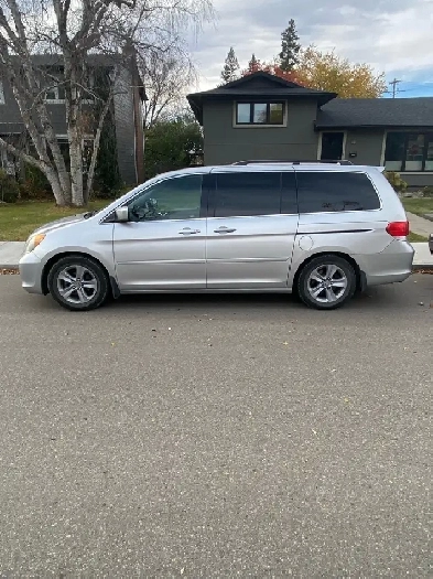2010 Honda Odyssey Touring Image# 1