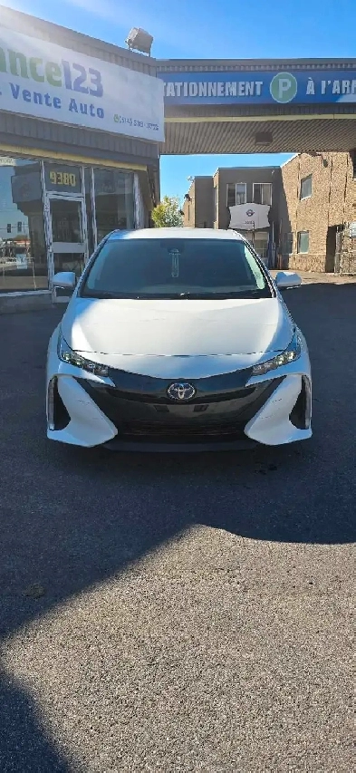 Toyota Prius prime Image# 1
