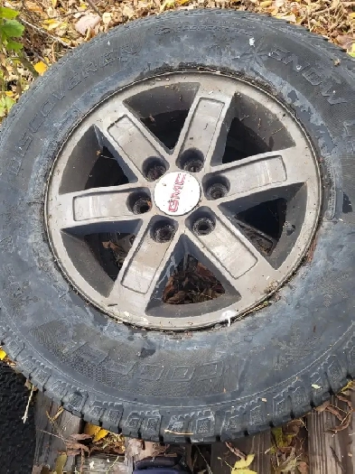 COOPER SNOWCLAW 265/70/R17 TRUCK TIRES ON CUSTOM GM TRUCK RIMS Image# 1