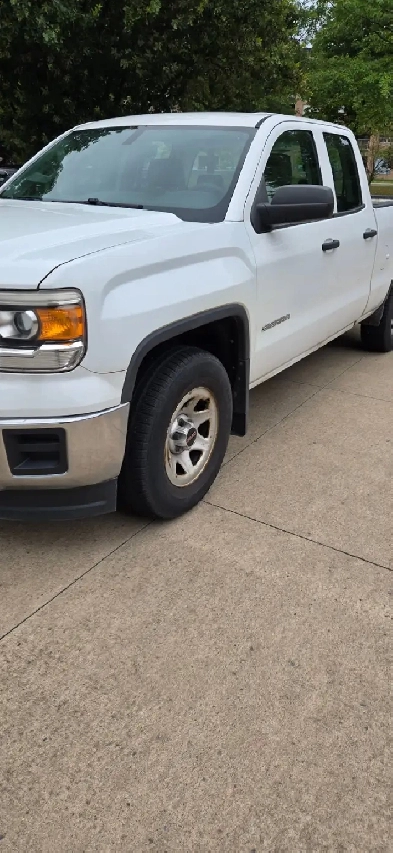 2015 GMC Sierra Pickup Image# 1