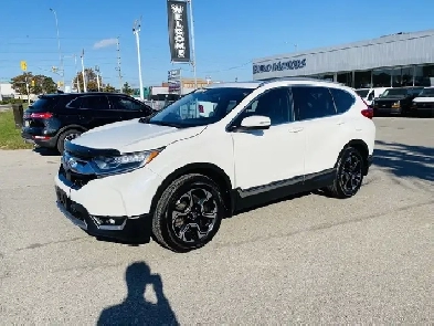 2017 Honda CR-V AWD, TOURING, NAVI, BLUETOOTH, LEATHER SEATS, SU Image# 1